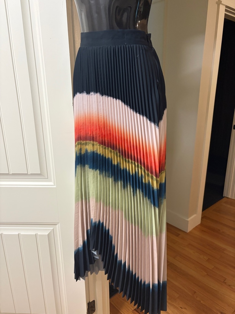 Pleated Multicolor Wave Midi Skirt - Navy & Rainbow